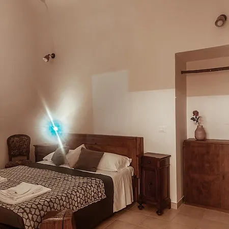 Vadolibera House